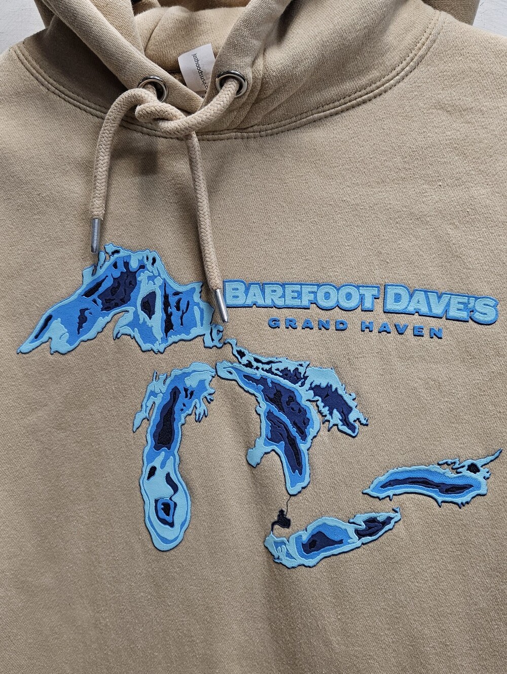 BAREFOOT DAVE'S Grand Haven Michigan Medium Hoodie Puff Paint Graphic JustHoods